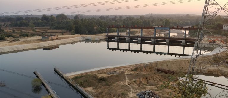 Baihamuda Barrage and water impoundment on the Kurkut River